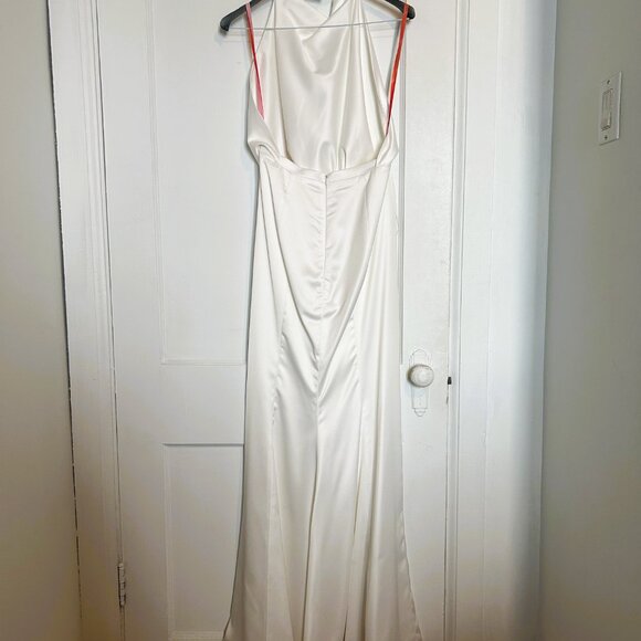 Milla White Mock Neck Sleeveless Low Slit Dress - Picture 11 of 16